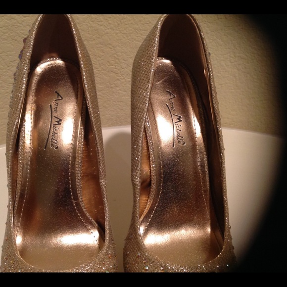 Platform Pumps, 5" Heels by Anne Michelle - Picture 3 of 4